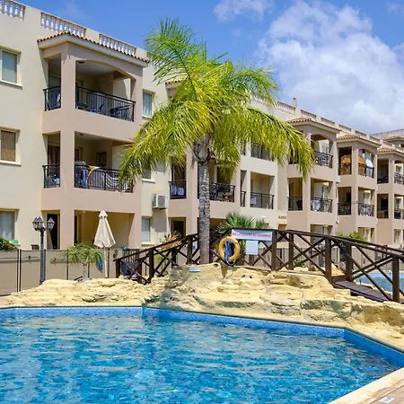 Edge By Nomads Paphos